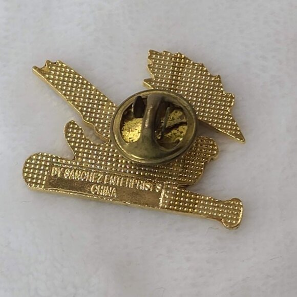 Cooperstown Dreams Park Baseball Trading Pin Roadrunner 2004 Green Blue - Picture 3 of 5